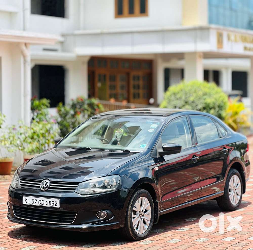 Volkswagen Vento 1.5 Highline Plus At 16 Alloy, 2015, Petrol