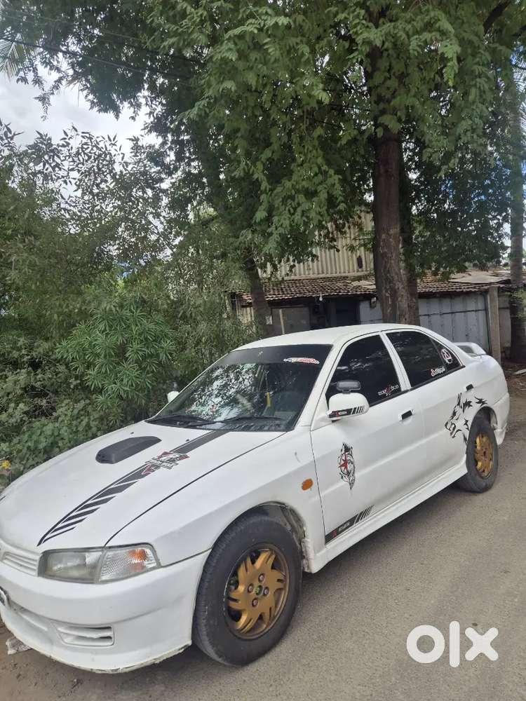 Mitsubishi Lancer 2000 Diesel 98000 Km Driven