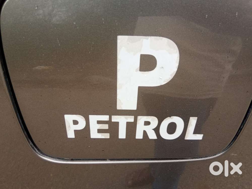 Maruti Suzuki Ertiga Zxi Shvs, 2021, Petrol