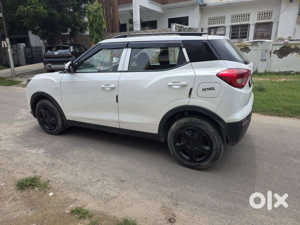 Mahindra Xuv300 W4, 2024, Petrol