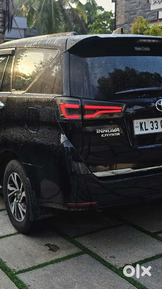 Toyota Innova Crysta 2023