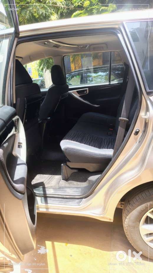Toyota Innova Crysta 2.4 Vx Mt 8s, 2016, Diesel
