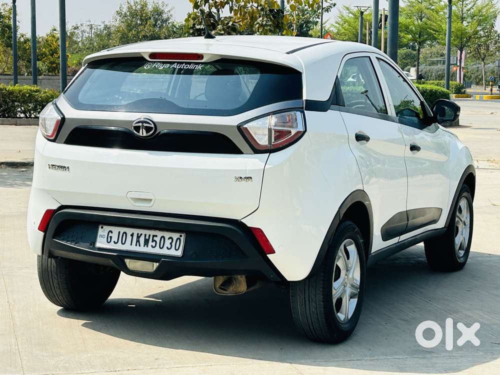 Tata Nexon 1.5 Revotorq Xma Amt (s), 2019, Petrol