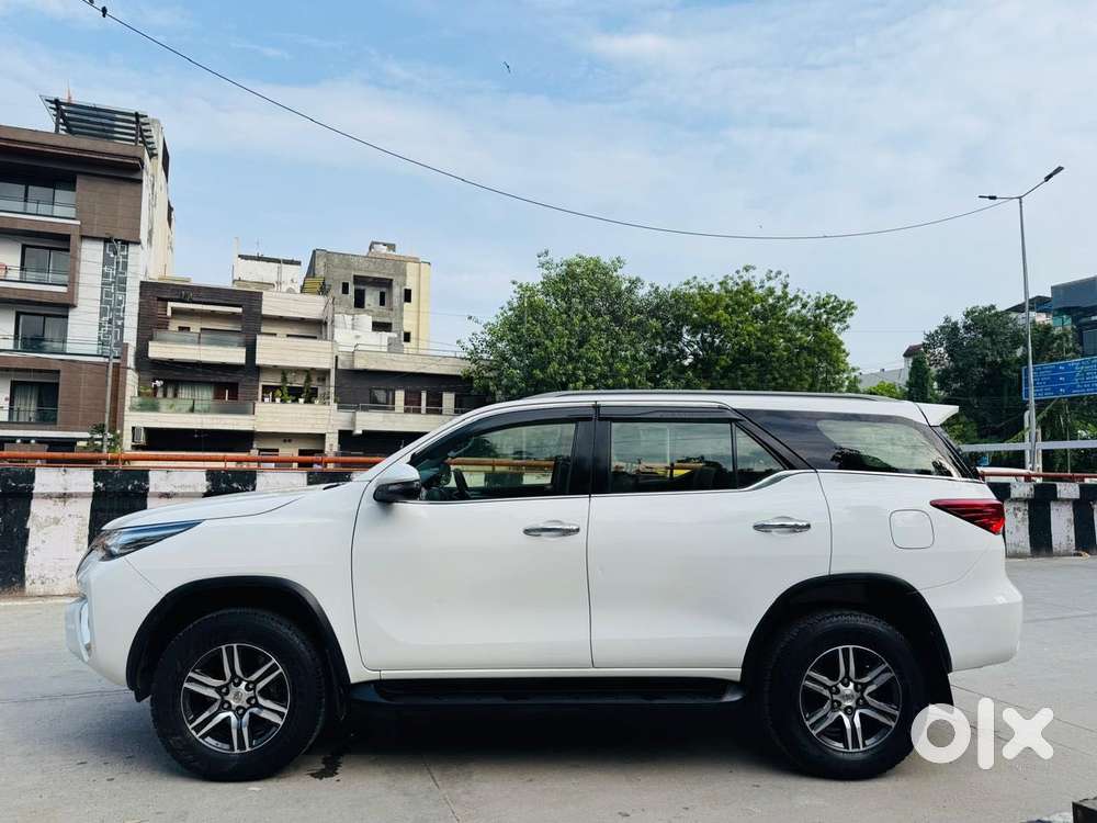 Toyota Fortuner 4x2 At 2.8 Diesel, 2020, Diesel
