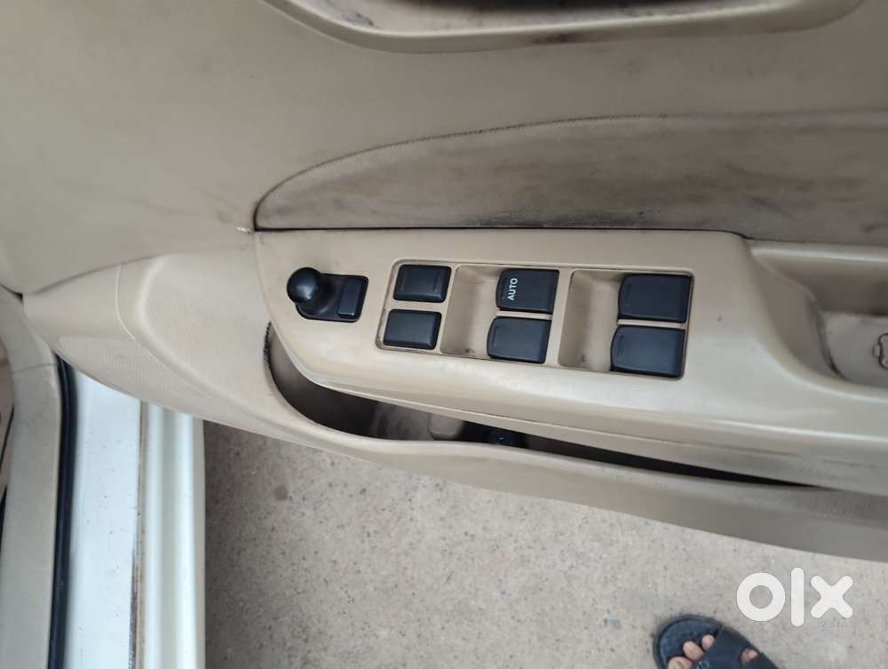 Maruti Suzuki Swift Dzire Vdi Bsiv, 2015, Diesel