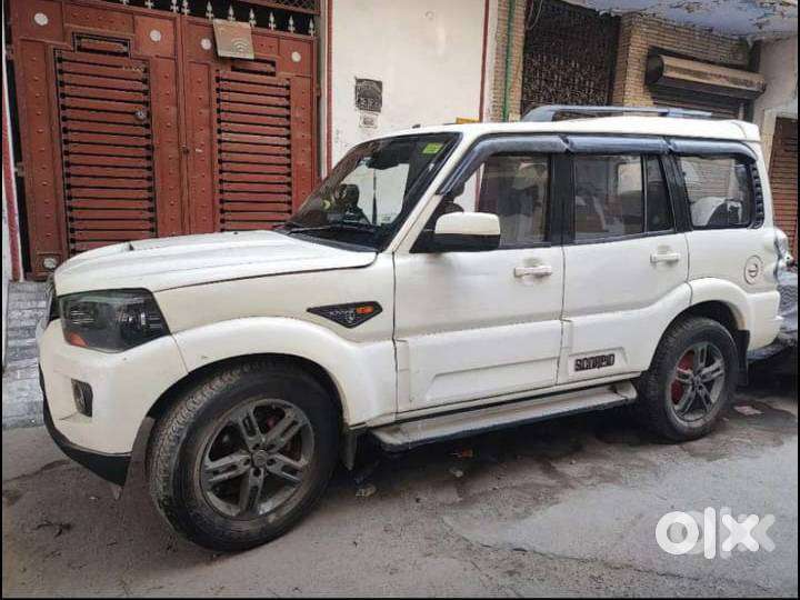 Mahindra Scorpio Classic 2015 Diesel Well Maintained