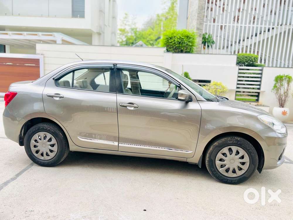 Maruti Suzuki Swift Dzire 1.3 Vxi, 2020, Petrol