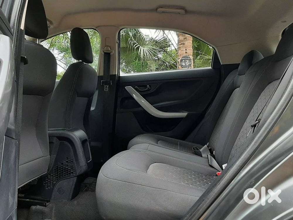 Tata Nexon 1.2 Revotron Xma Amt, 2022, Petrol