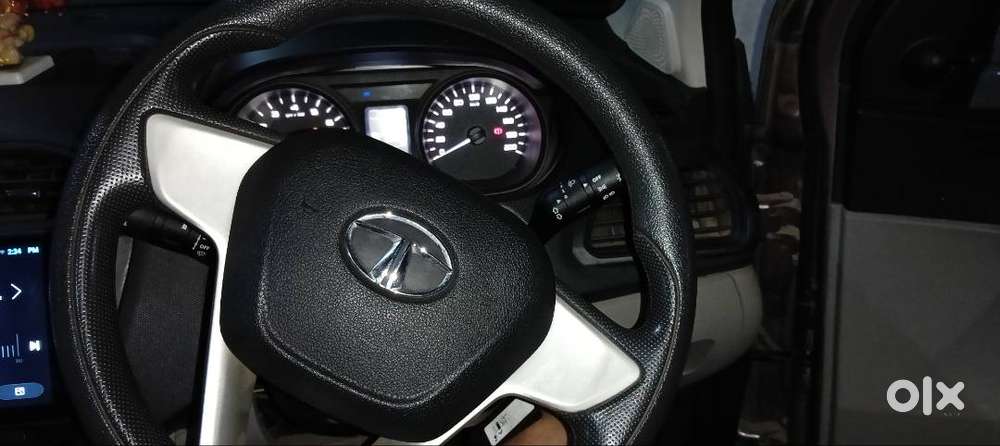 Central Lock, Front Rear, Music System, Navigation System Given