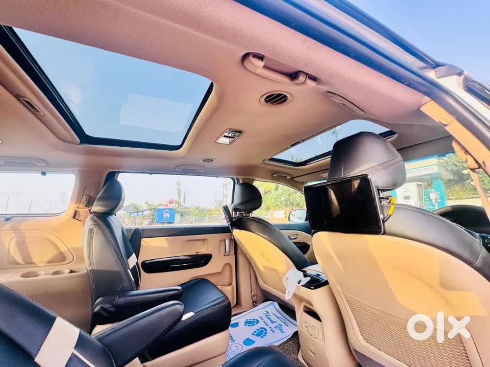 2021 Kia Carnival Limousine Plus