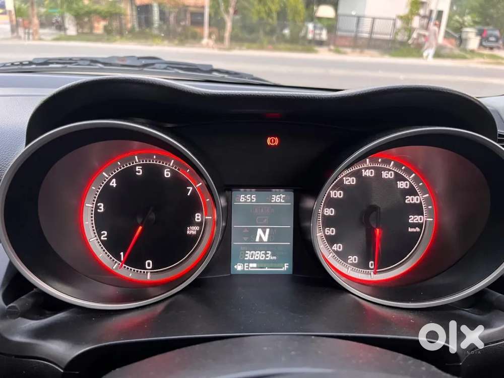 Maruti Suzuki Swift Amt Vxi, 2022, Petrol