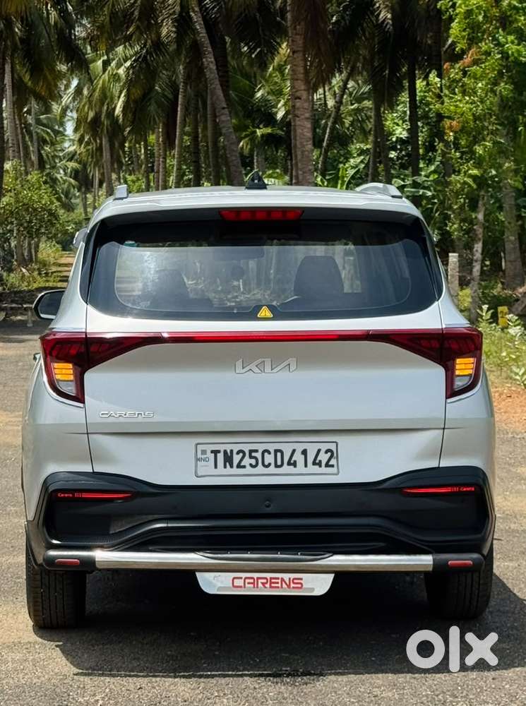 Kia Carens, 2023, Petrol