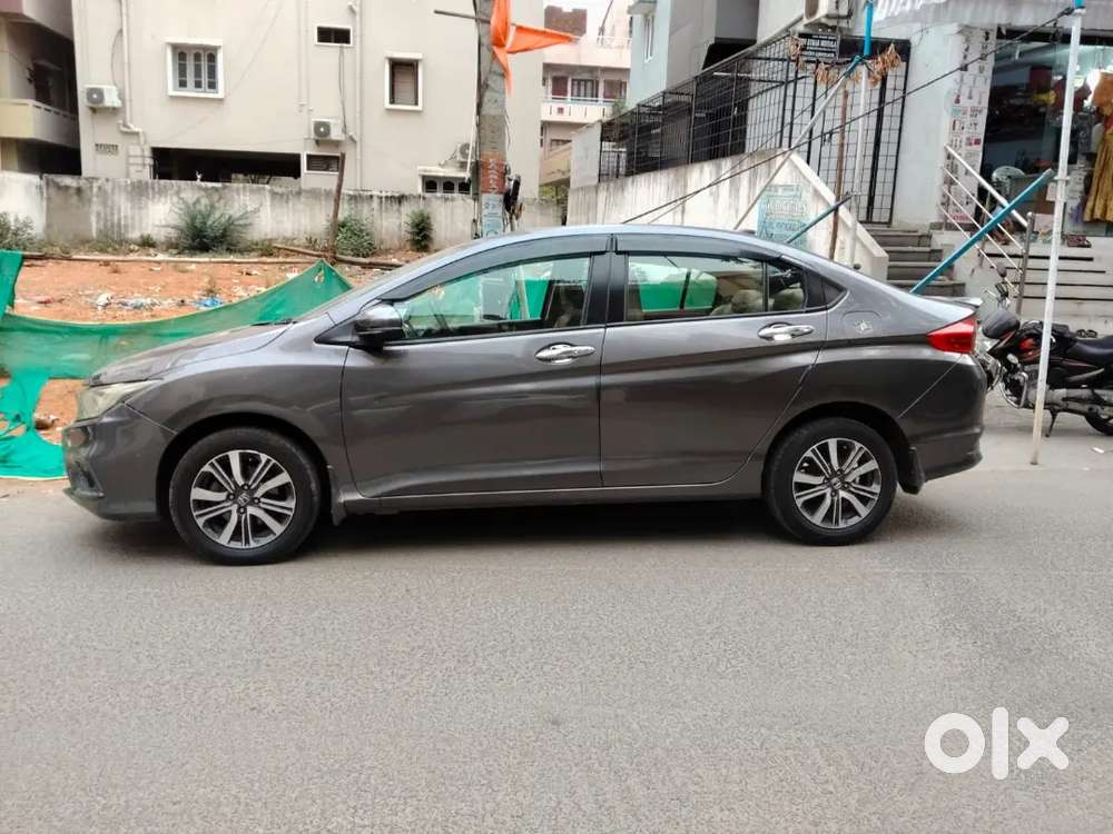 Honda City Zx 2017 Petrol Well Maintained