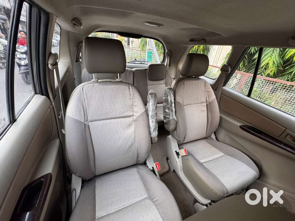 Toyota Innova 2.5 Gx 7 Seater Bs Iv, 2014, Diesel