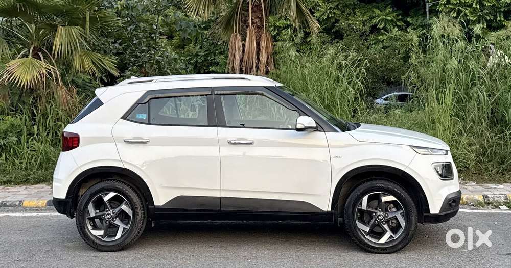 Hyundai Venue Sx Plus Turbo Dct, 2020, Petrol
