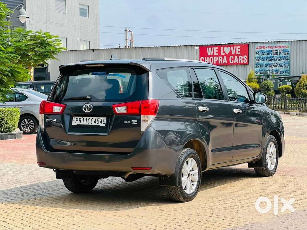 Toyota Innova Crysta 2.4 G Mt, 2017, Diesel