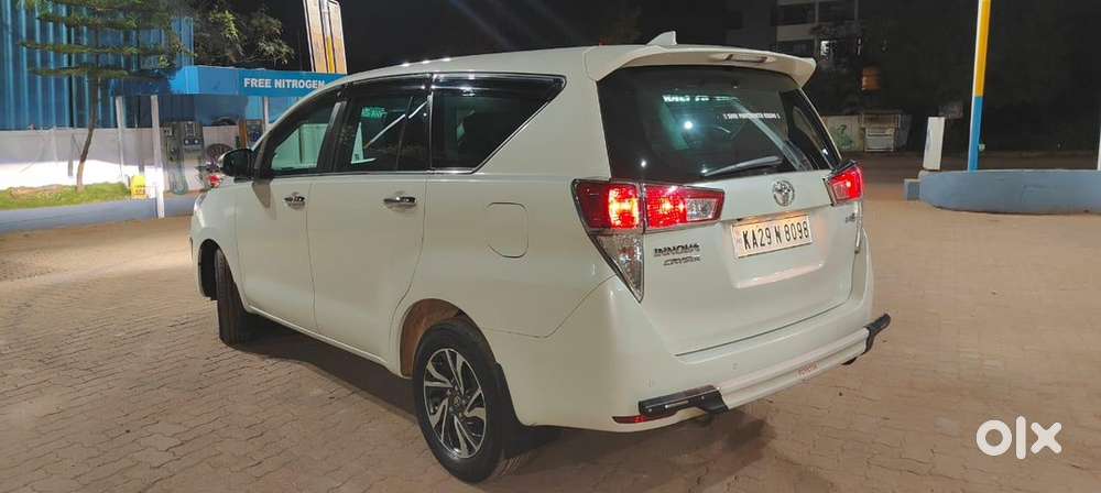 Toyota Innova Crysta