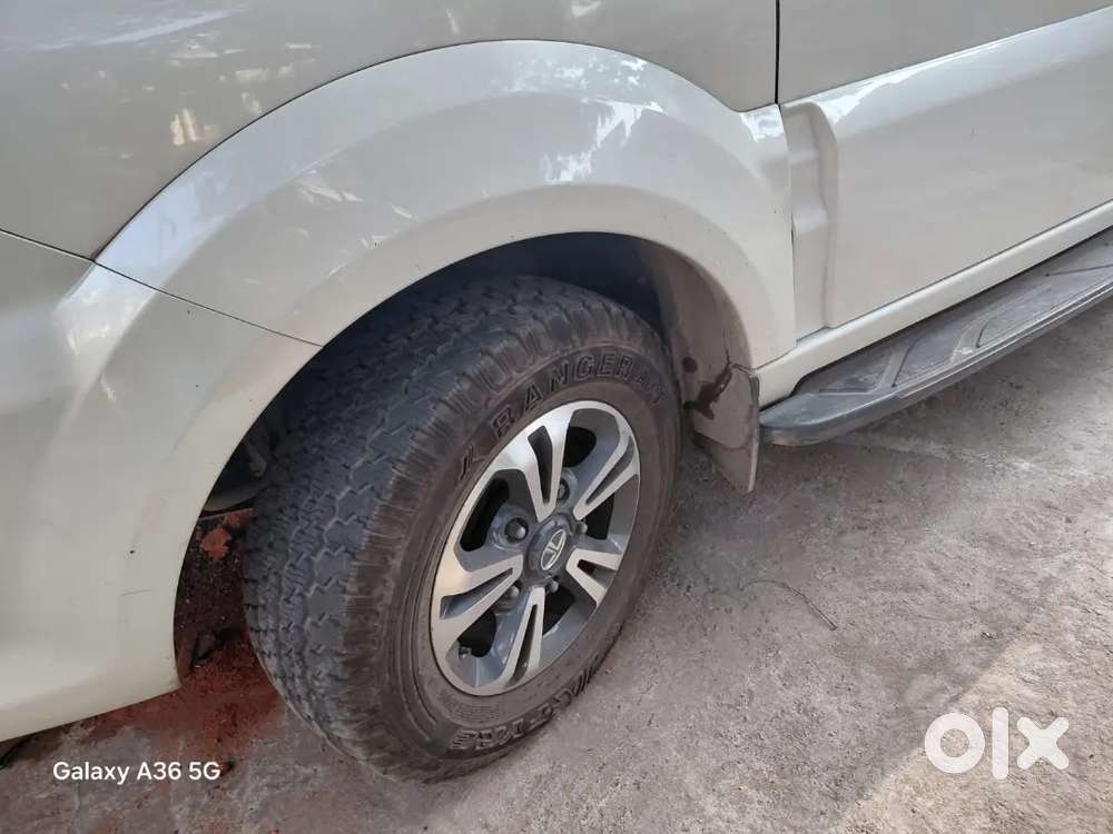 Tata Safari Storme 2014