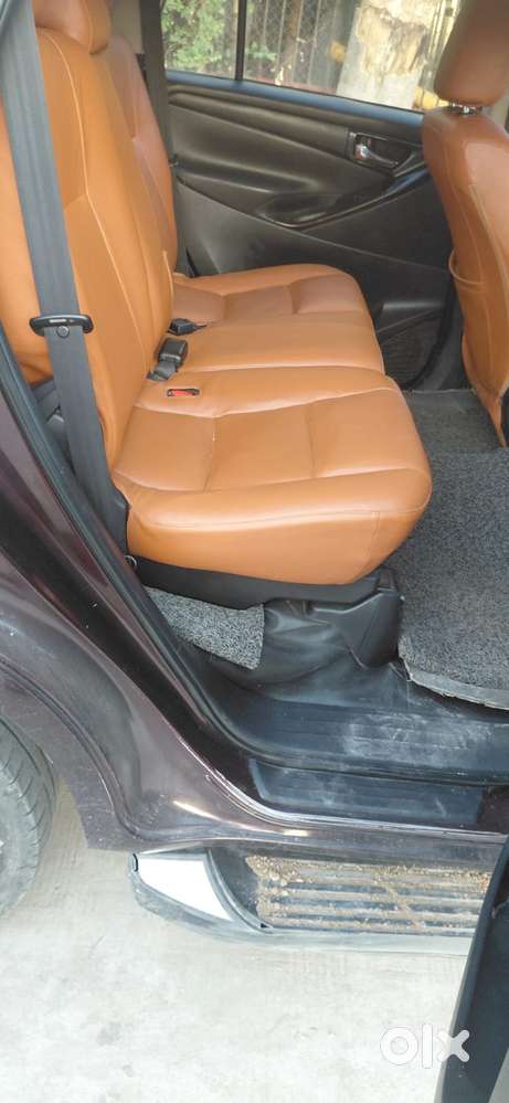 Toyota Innova Crysta 2.4 G Mt 8s, 2016, Diesel