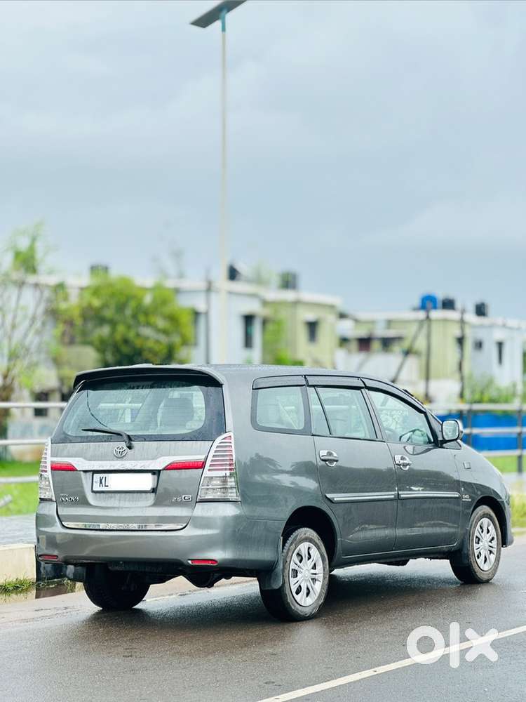 Toyota Innova Diesel 2011