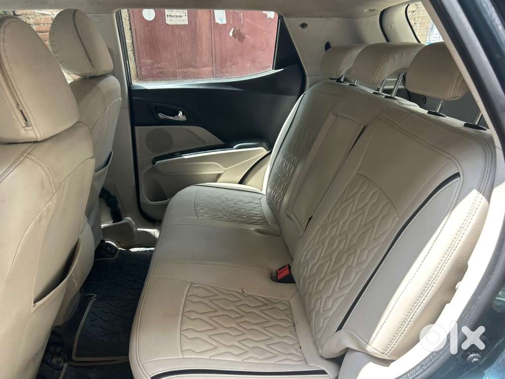 Mahindra Xuv300 Diesel 2020 W8