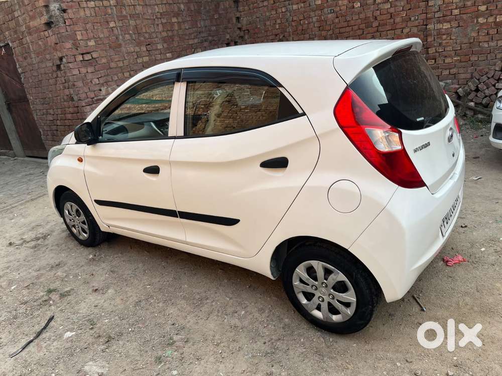 Hyundai Eon 1.0 Magna 2015