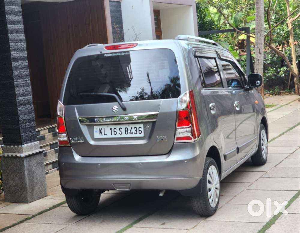 Maruti Suzuki Wagon R 1.0 Vxi Plus Amt, 2017, Petrol