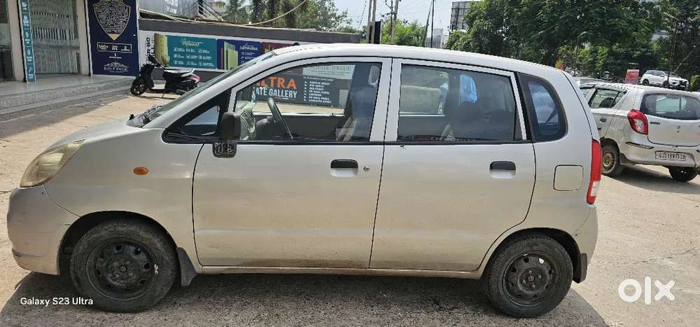 Maruti Suzuki Zen Estilo 2009