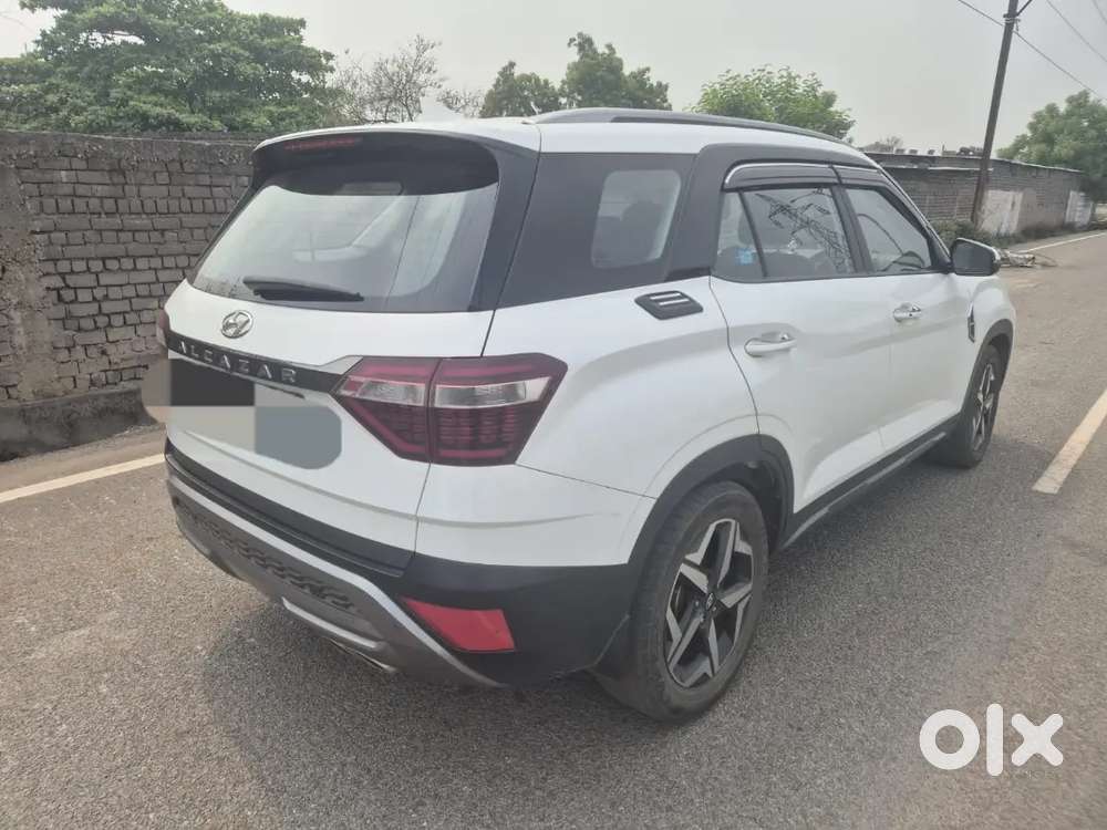 Hyundai Alcazar 2024 Petrol Well Maintained