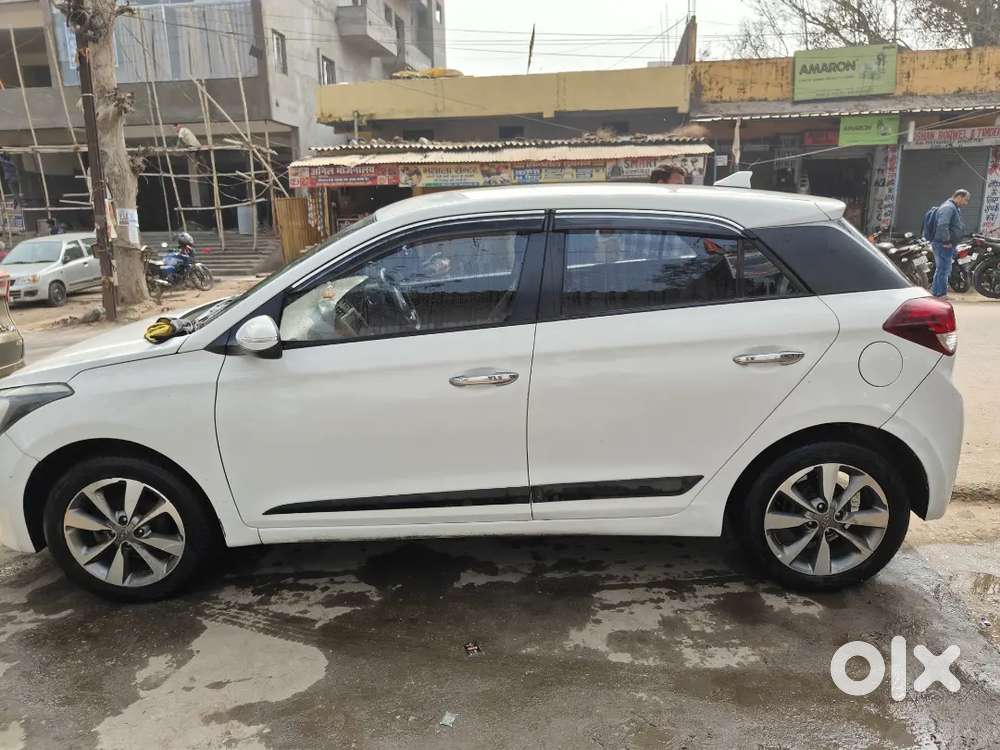 Hyundai Elite I20 2015 Petrol 124000 Km Driven