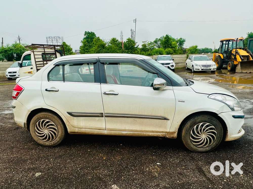 Maruti Suzuki Swift Dzire Vdi Optional, 2015, Diesel