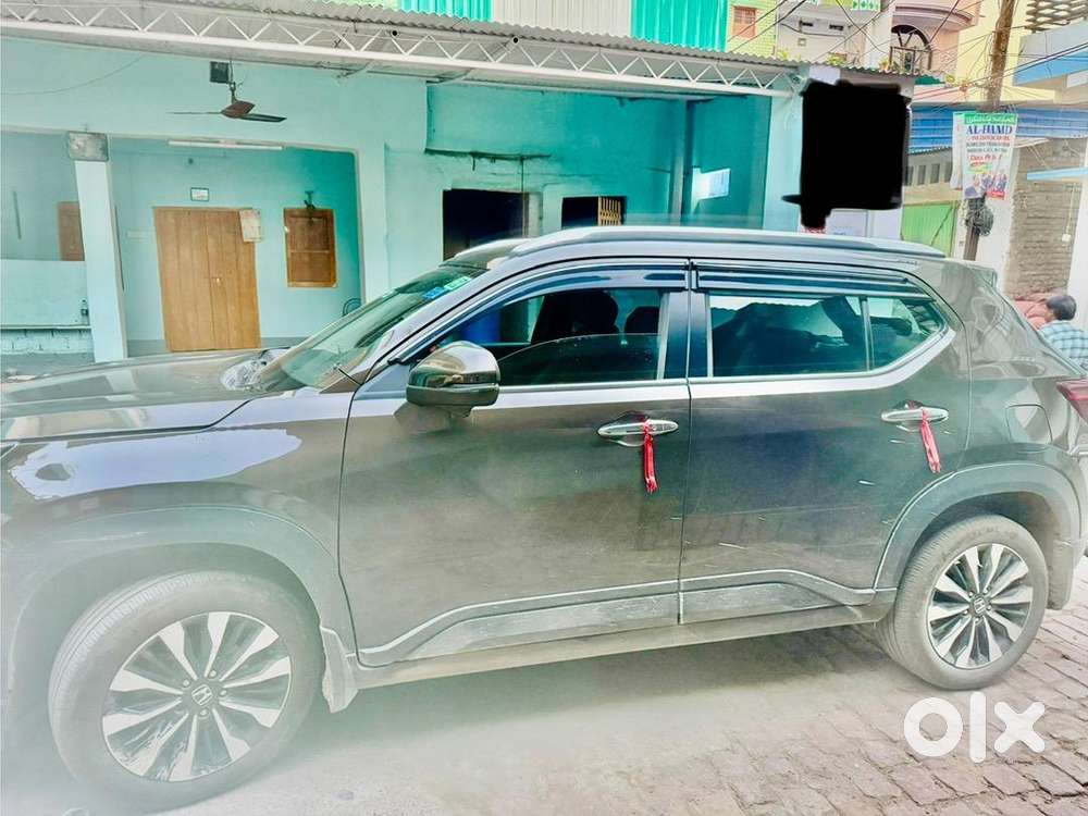 Honda Elevate 2023 Top Petrol 7000 Km Driven