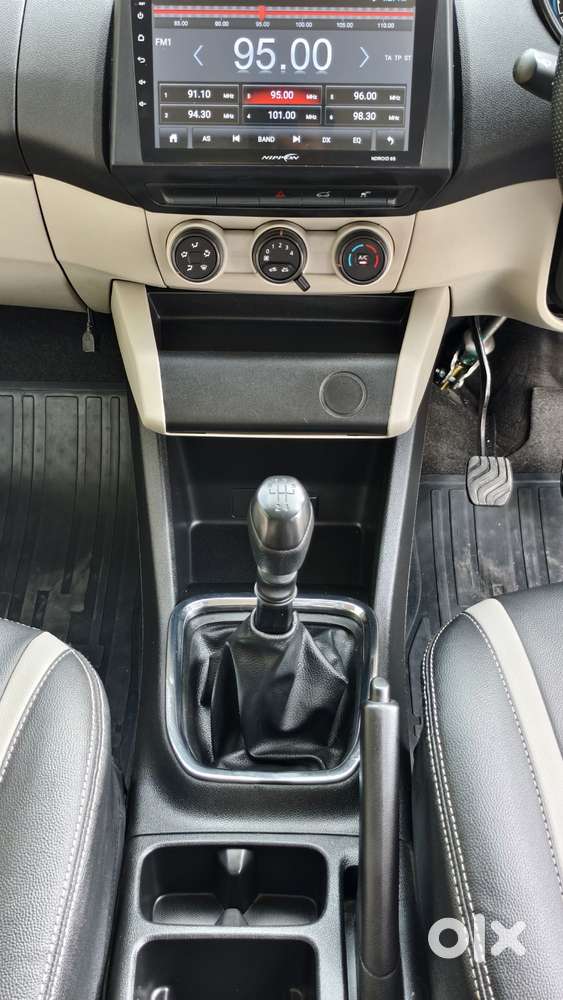 Renault Triber 1.0 Rxe, 2023, Petrol