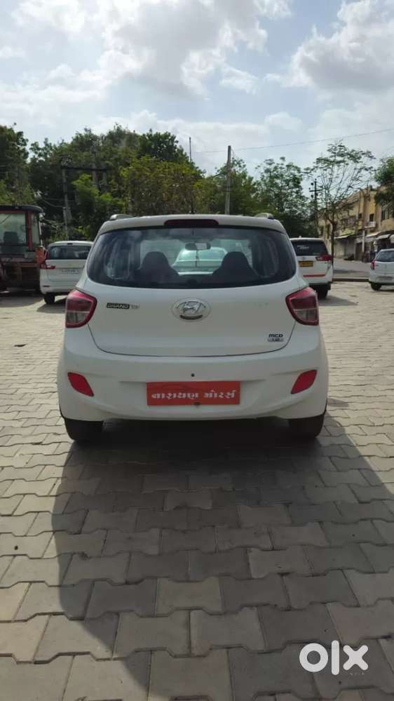 Hyundai Grand I10 Sportz 1.2 Kappa Vtvt, 2016, Petrol