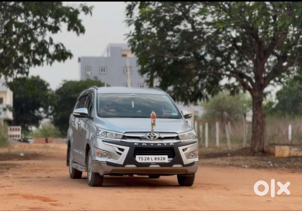 Toyota Innova Crysta 2016
