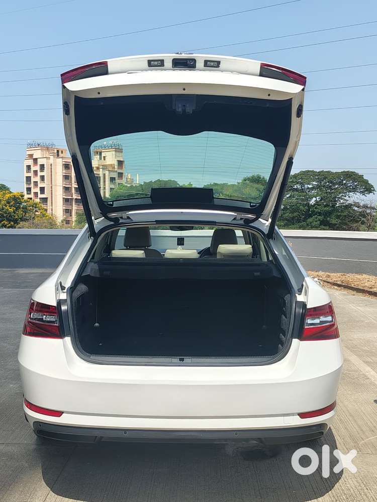 Skoda Superb Lk 1.8 Tsi At, 2018, Petrol