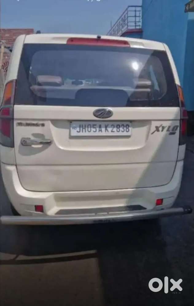 Mahindra Xylo 2012
