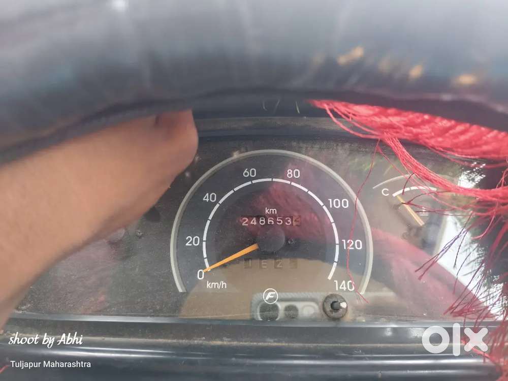 Force Motors Trax Cruiser 2011 कार