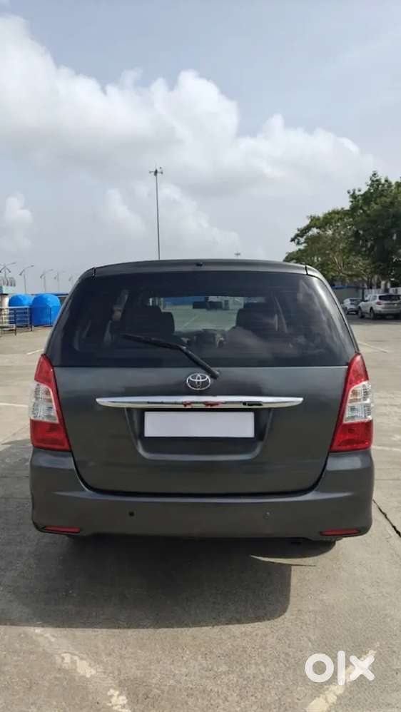 Toyota Innova 2.5 V 2010