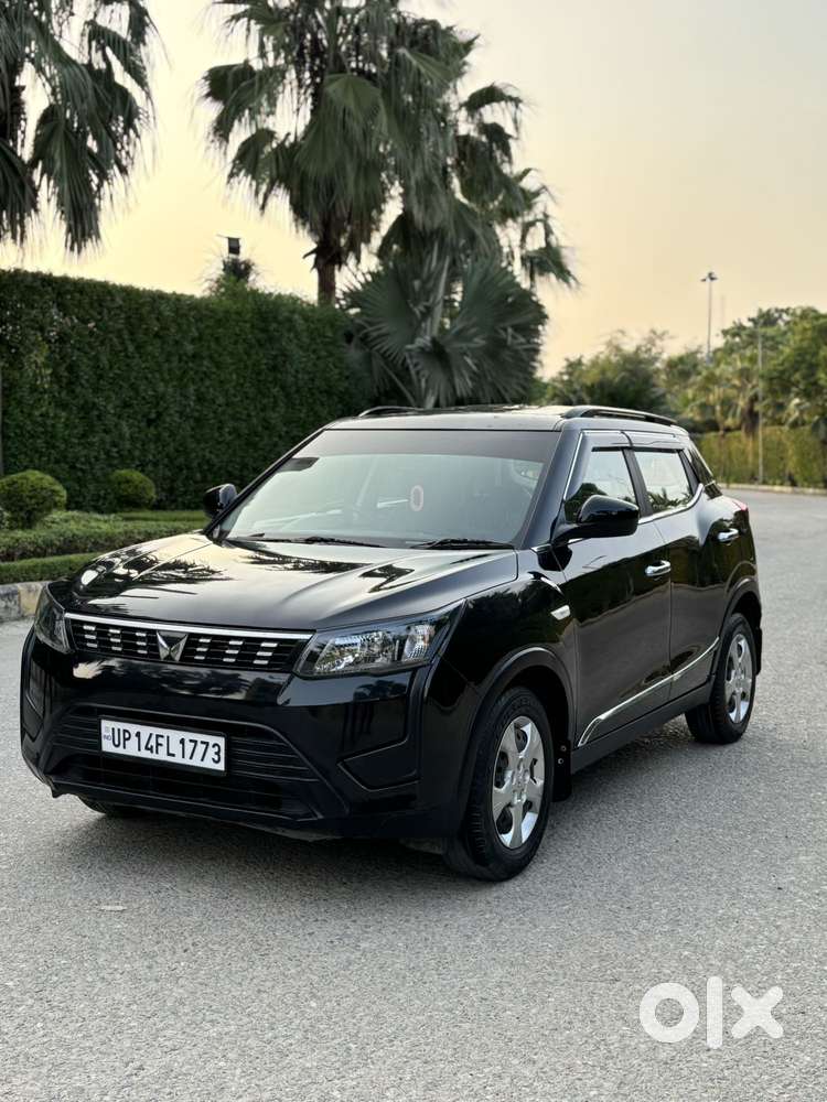 Mahindra Xuv300 W8, 2023, Petrol