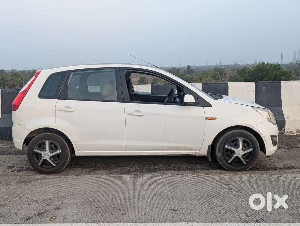 Ford Figo Blu Tdci 2012