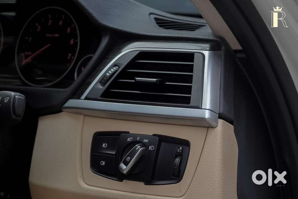 Bmw 3 Series 2.0 320i Luxury Line, 2017, Petrol