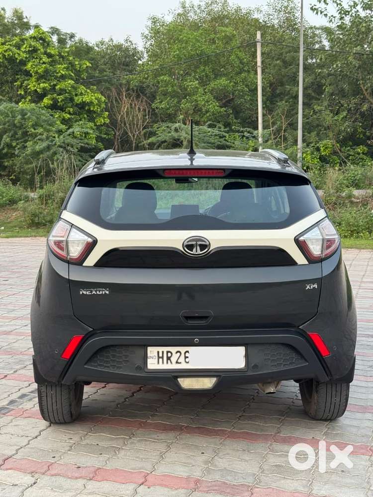 Tata Nexon 1.2 Revotron Xm (s), 2018, Diesel