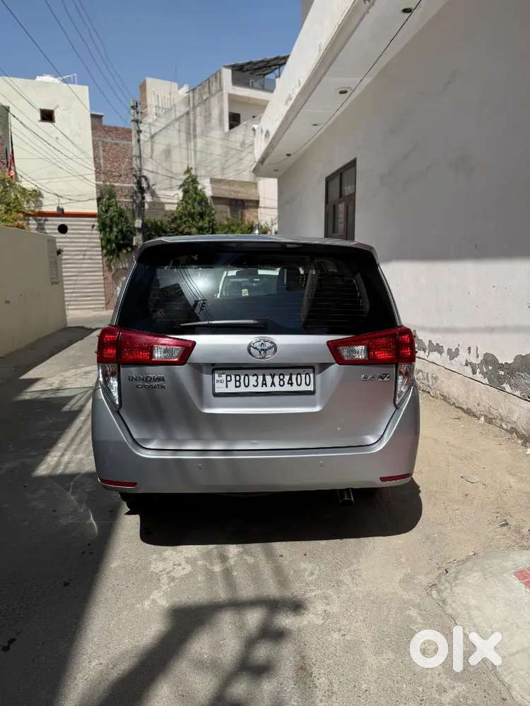 Single Hand Driven , All Services From Company