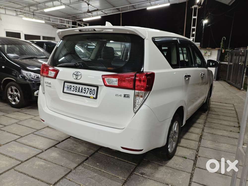 Toyota Innova Crysta 2.4 Gx Mt 8s, 2019, Diesel