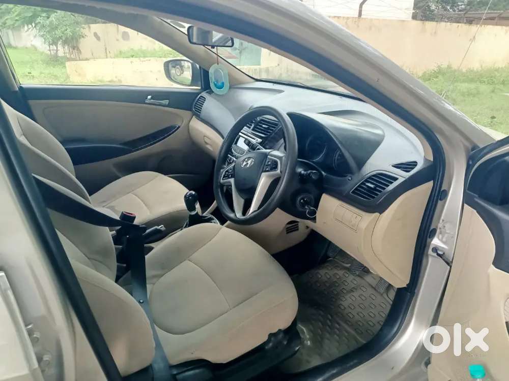 Hyundai Verna 1.6 2011 964.   62l8o34