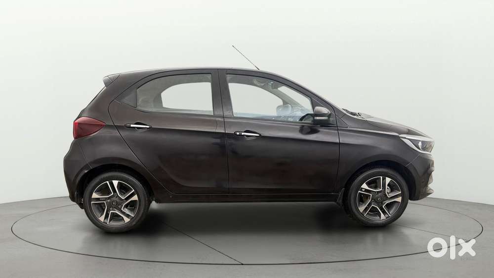 Tata Tiago Xza Plus, 2023, Petrol