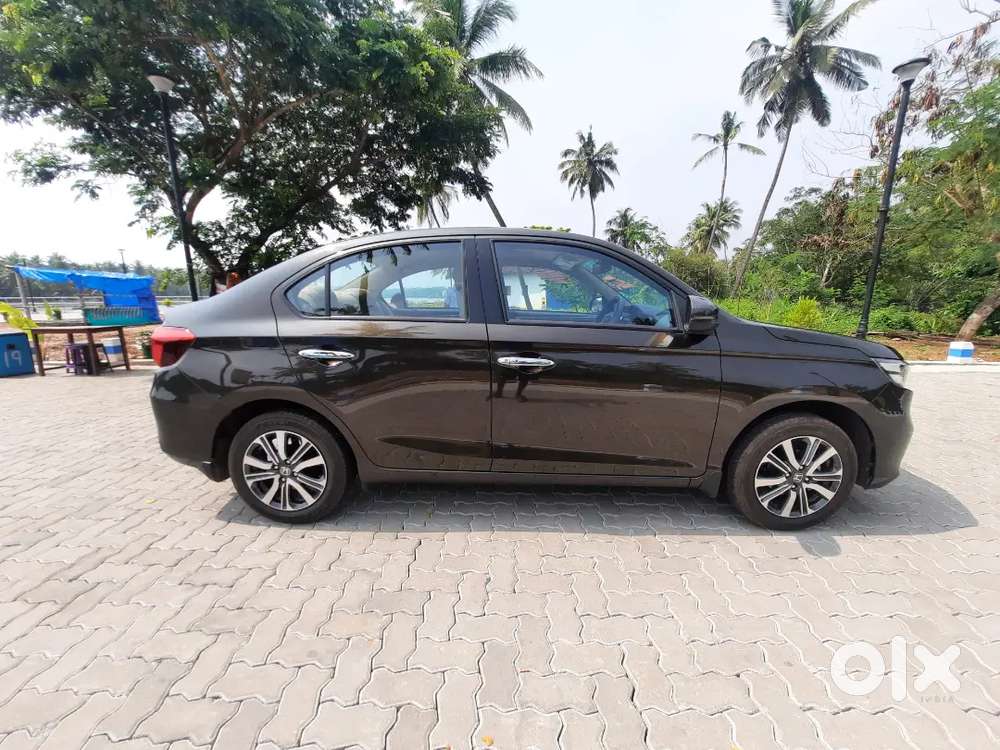 Honda Amaze 2nd Gen 2023 Petrol Well Maintained