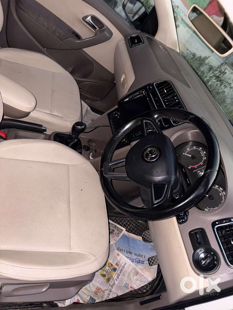 Skoda Rapid Petrol 2016