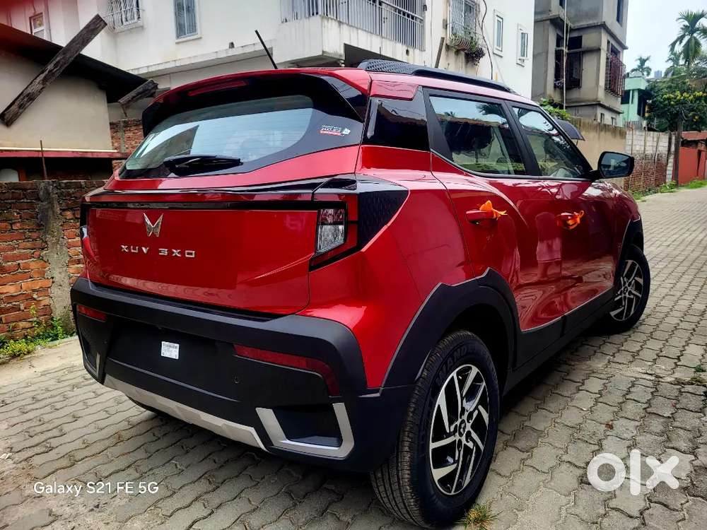 Mahindra Xuv 3xo 2024 Petrol 3800 Km Driven